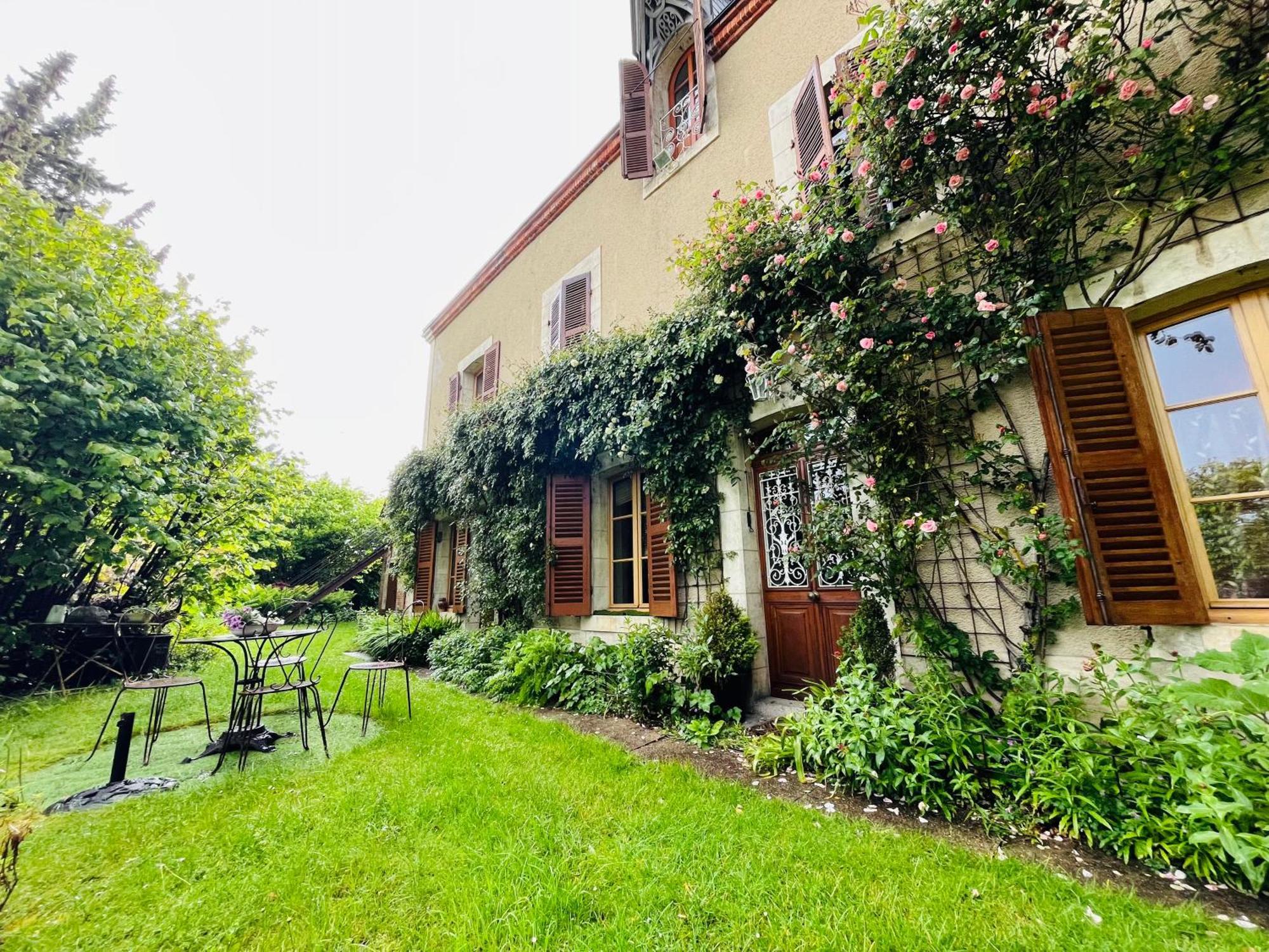 Bed and Breakfast Le Buisson De La Gariole Обиньи-сюр-Нер Экстерьер фото